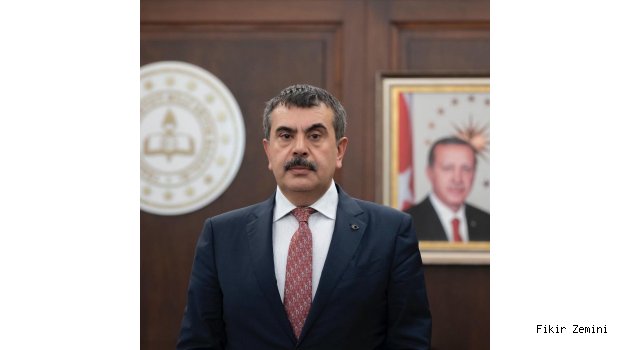 Yusuf Tekin yazdı: Eğitimde paradigma değişimi